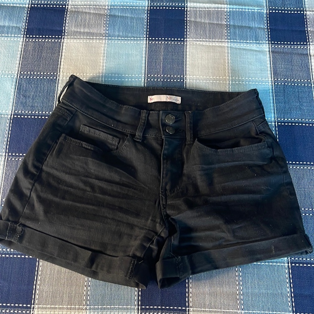 Girls low rise shorts